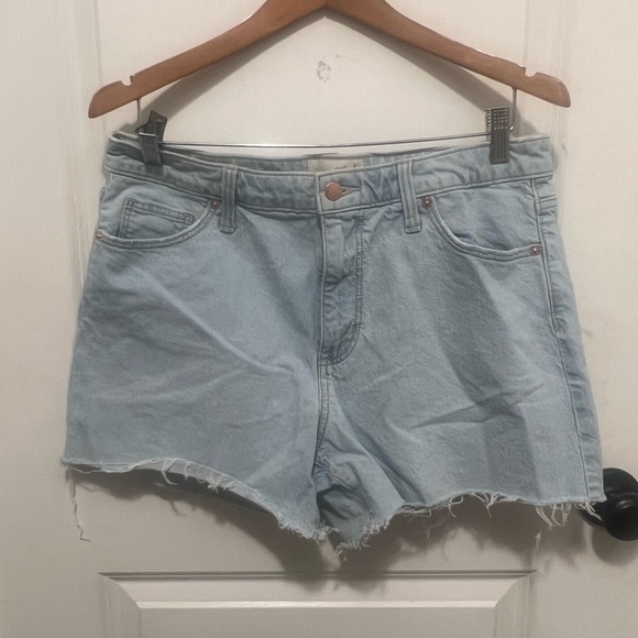 Universal Thread Pants - Universal Thread Denim Shorts 12/31R Very Gently Used